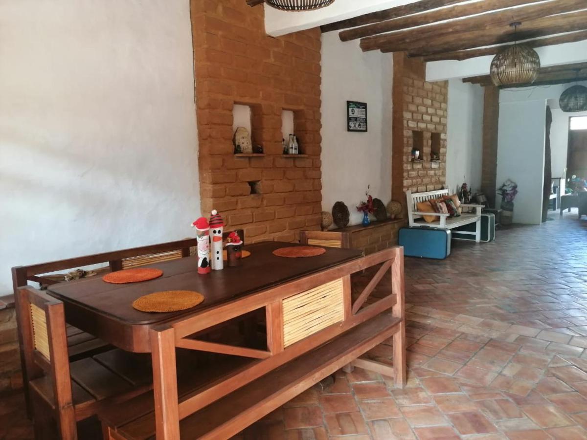 Casona Chara Hotell Barichara Exteriör bild