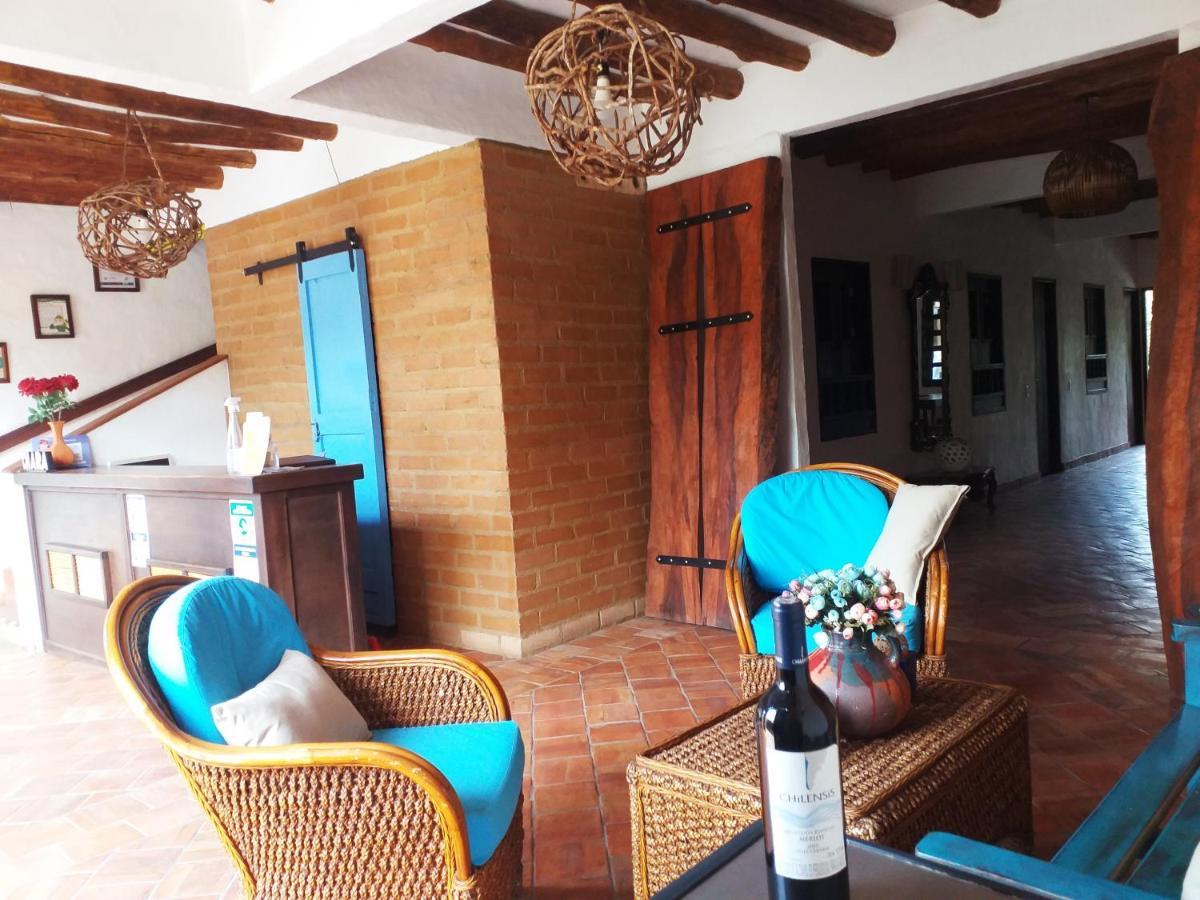 Casona Chara Hotell Barichara Exteriör bild