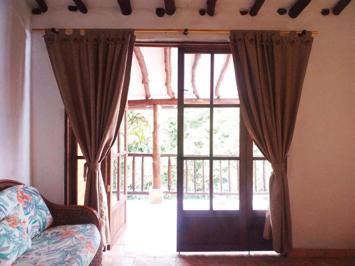 Casona Chara Hotell Barichara Exteriör bild