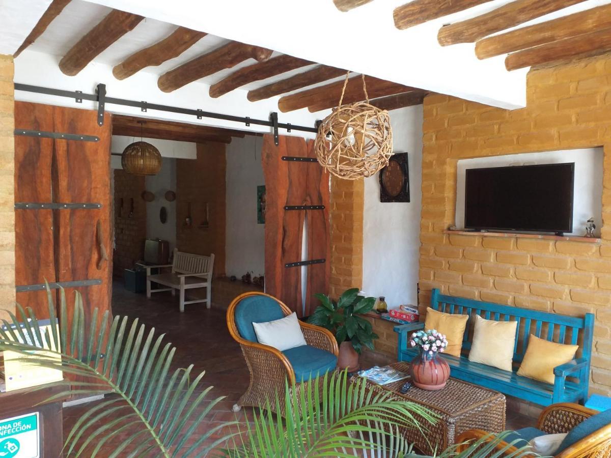 Casona Chara Hotell Barichara Exteriör bild