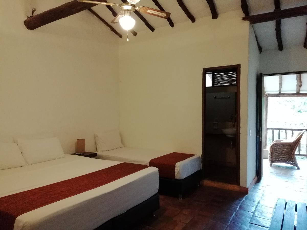 Casona Chara Hotell Barichara Exteriör bild
