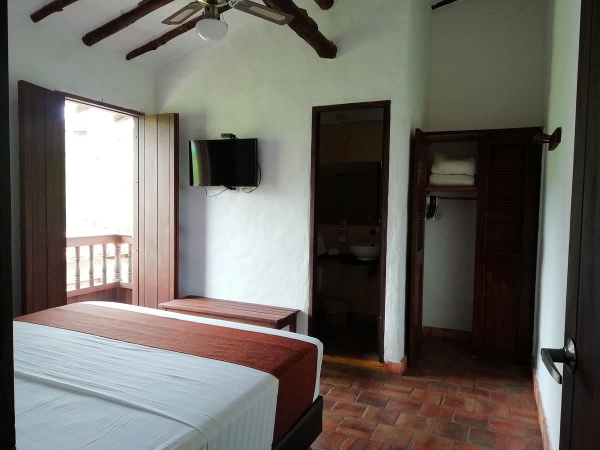 Casona Chara Hotell Barichara Exteriör bild