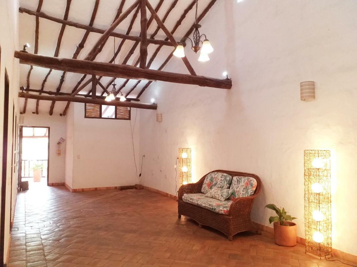 Casona Chara Hotell Barichara Exteriör bild